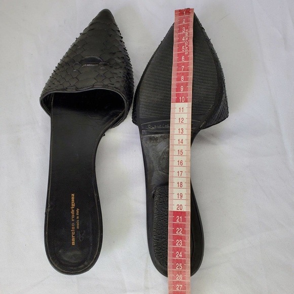 NARCISO RODRIGUEZ Mules Womens Size 7 US Snake Leather Pointy Toee Flat Shoes - Picture 9 of 12